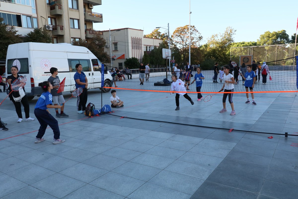 GSB_Manisa's tweet photo. #AmatörSporHaftası https://t.co/cvKFxNlnfd