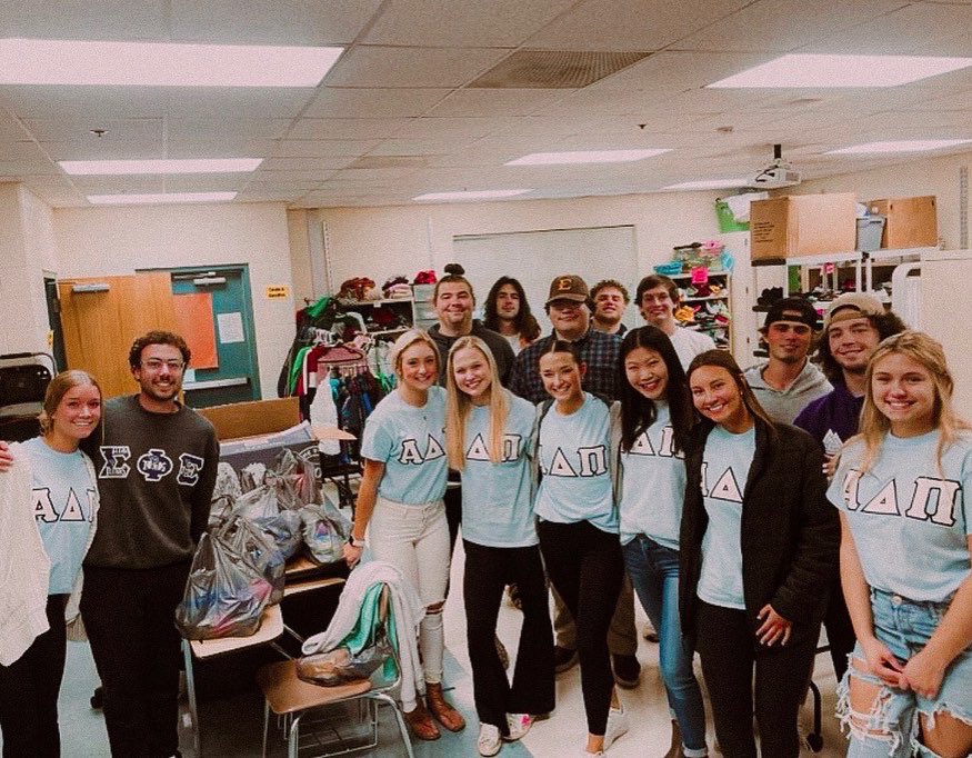 SigEpETSU's tweet photo. 𝘚𝘤𝘩𝘰𝘰𝘭 𝘚𝘶𝘱𝘱𝘭𝘪𝘦𝘴

We were excited to have the opportunity to donate school supplies with the lovely ladies of @adpi_etsu 💎 this past week. We raised over $250 to help Lamar Elementary.

Thank you to everyone that donated!

#SigEpETSU #SigEp #ETSU #vdbl #adpi https://t.co/g9jtnalWgT