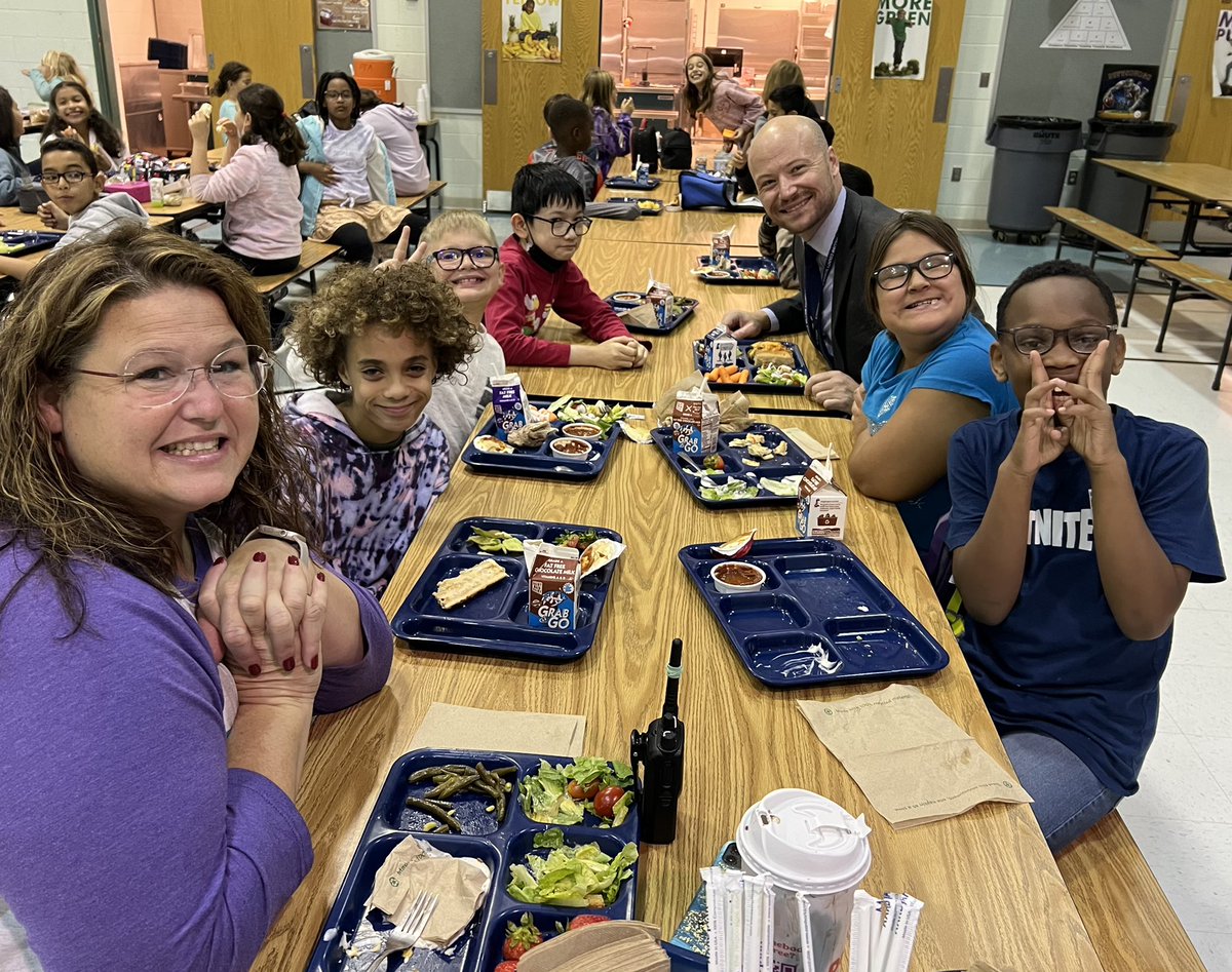 PWCSNutrition's tweet photo. Students at @CPES_Cheetahs were very excited to share what their favorite #SchoolLunch was with our Director today! He also visited @THEPatriotHS, @TClayWoodES and @MarstellerPWCS. #WhereIsTheBoss https://t.co/diZtqnPVLF