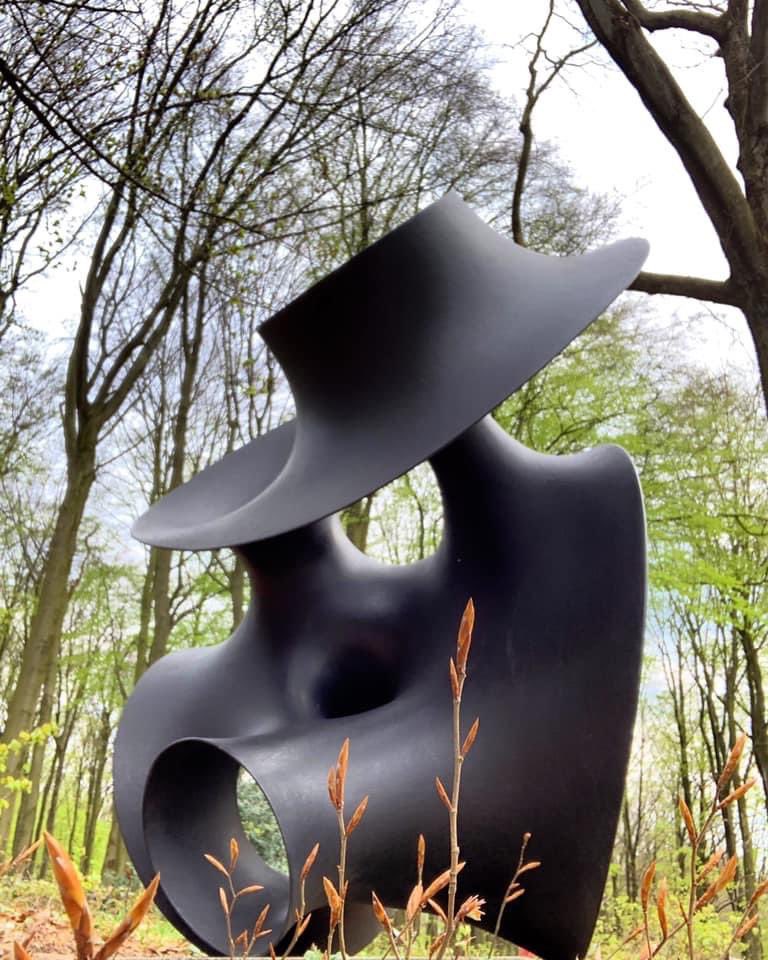 WeareWuppertal's tweet photo. Störenfried? Eva Hilds Skulptur
„Irruption“ in #Waldfrieden #Wuppertal https://t.co/Jc5rlHDCBe
