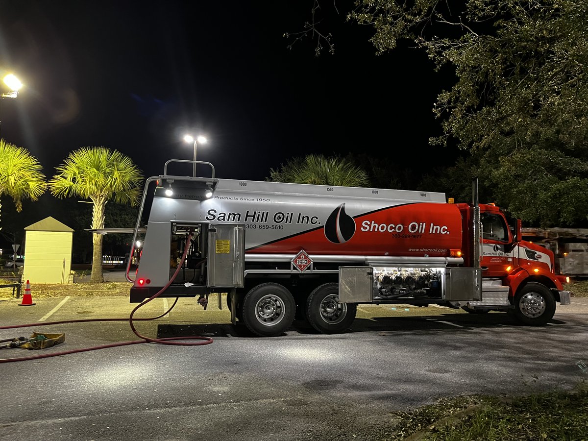 ShocoOil's tweet photo. We are very proud of our Shoco team currently on the ground in Florida responding to Hurricane Ian, fueling up rescue equipment &amp; helping with cleanup efforts. Please stay safe out there! #HurricaneIan #FloridaStrong #shocostrong #fuel https://t.co/DuxtHIoPS0