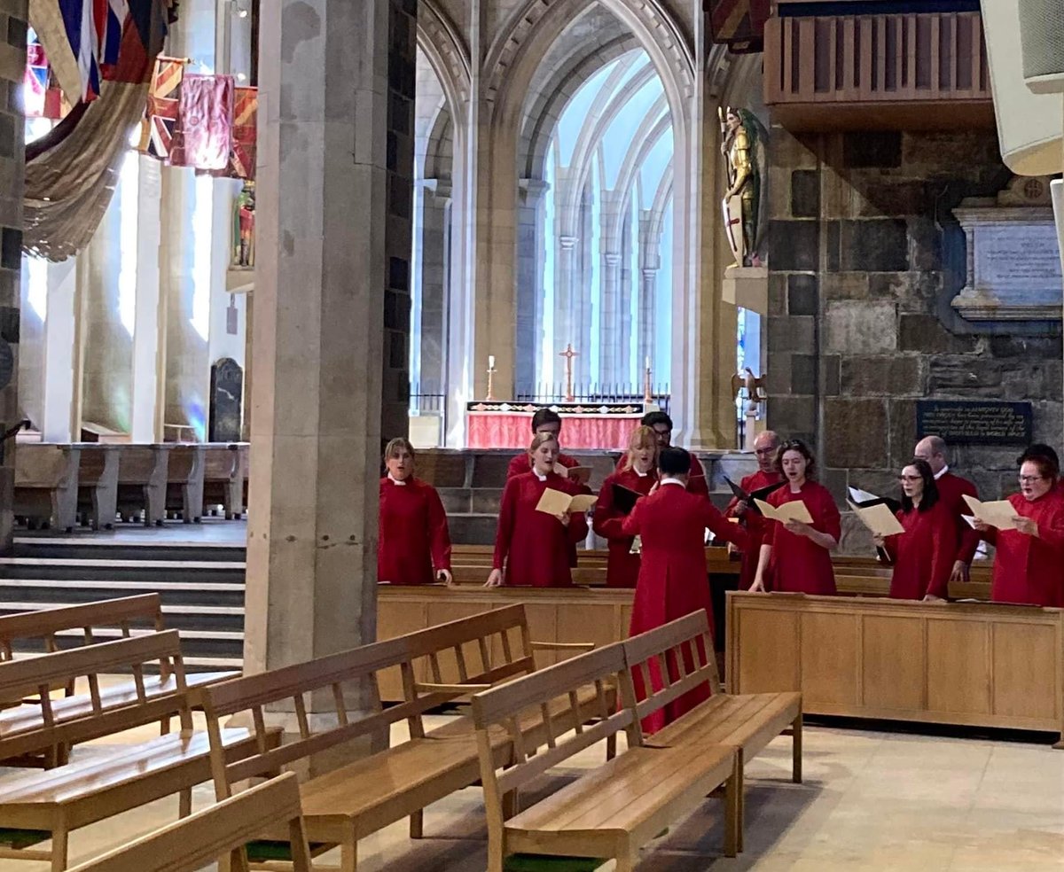 sheffcath's tweet image. We're delighted to welcome everyone to Choral Evensong 🎼

📆 Tuesdays at 5:45pm

Our Choral Scholars will sing our weekly Choral Evensong service, which will take place in the Nave. All are welcome!  

You can find our service times on our website 👇

sheffieldcathedral.org/service-times