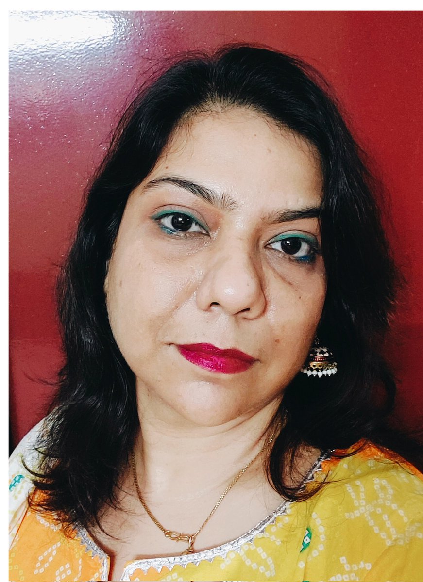 felinemusings's tweet photo. Sometimes it's just the eye makeup that can make you happy! #greeneyemakeup #greenkajal #greeneyeliner #dressingup #justcolors https://t.co/z5B95qCyrk