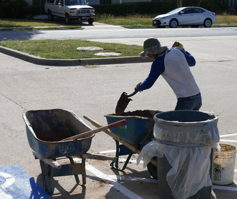 AlignFoundation's tweet photo. Fall is approaching fast! 🍂 Concrete cracks can be common in colder weather. Let our experts take action to prevent this from happening by contacting us today.  https://t.co/v3RsDPqiYY #DrainageExperts #DFWFoundationRepair #ConcreteFloors https://t.co/0lt5RIKzZ4