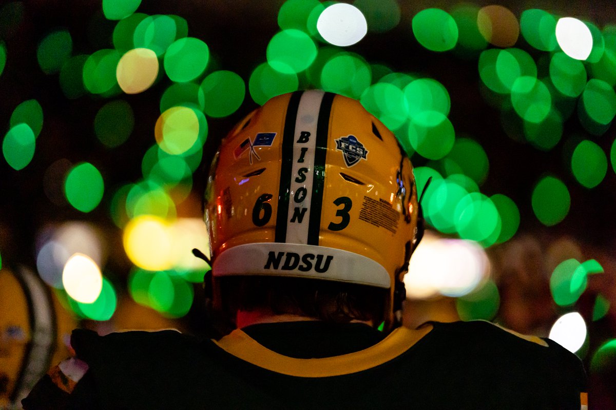 NDSUfootball's tweet photo. A cheer for green and yellow. https://t.co/2ugojNfdWU