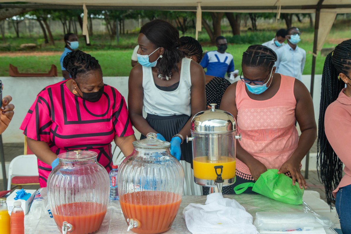 csir_fri's tweet photo. Happy New Week Everyone✨
Let’s go down memory lane… Here are a few images from our previous food fair. 

We had such an amazing time! The knowledge shared on this day was so loaded and there was lots to eat and drink😋 https://t.co/rQ85V202Ky