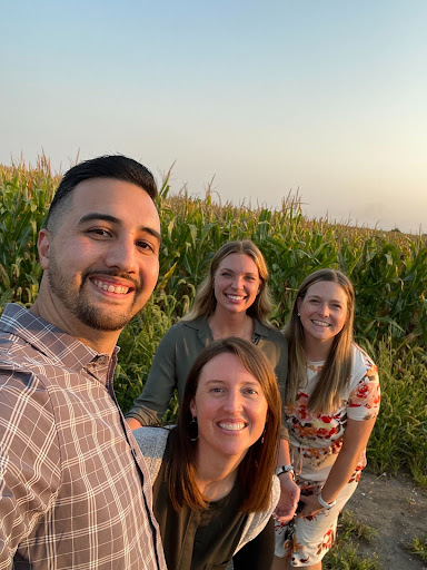 spinutech's tweet photo. As September wraps and we head into the busy season that is Q4, we look back on a fun month of team travels, on-site photo and video shoots, volunteer time off, and of course the company of our pint-sized coworkers at home 😉 

P.S. We’re hiring! https://t.co/rpBdhiFDii https://t.co/GcttWXVnia