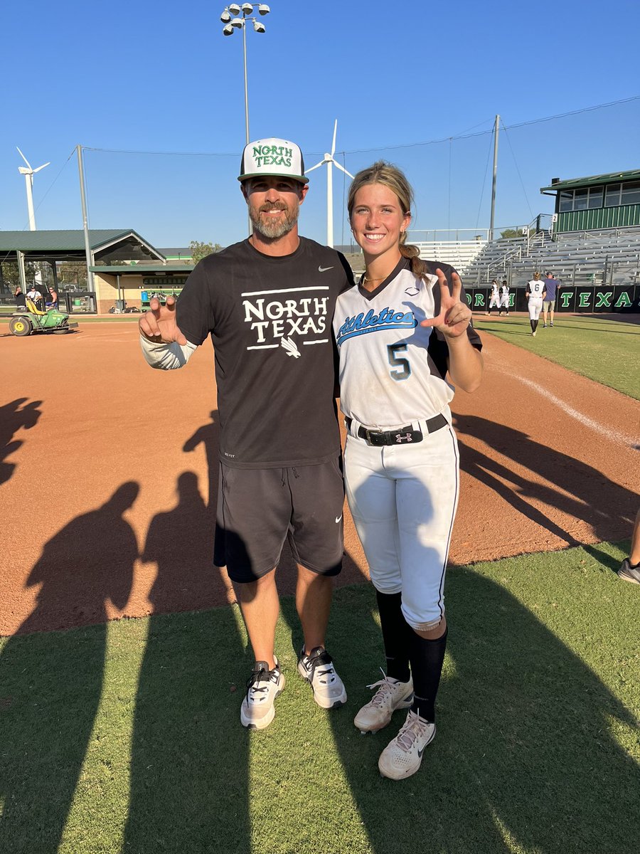LivPalumbo2025's tweet image. Had a great time @MeanGreenSB camp this weekend. Thank you @RodneyDeLong @CoachJayGwyn @JamieAllred24 for all the instruction and for having us!