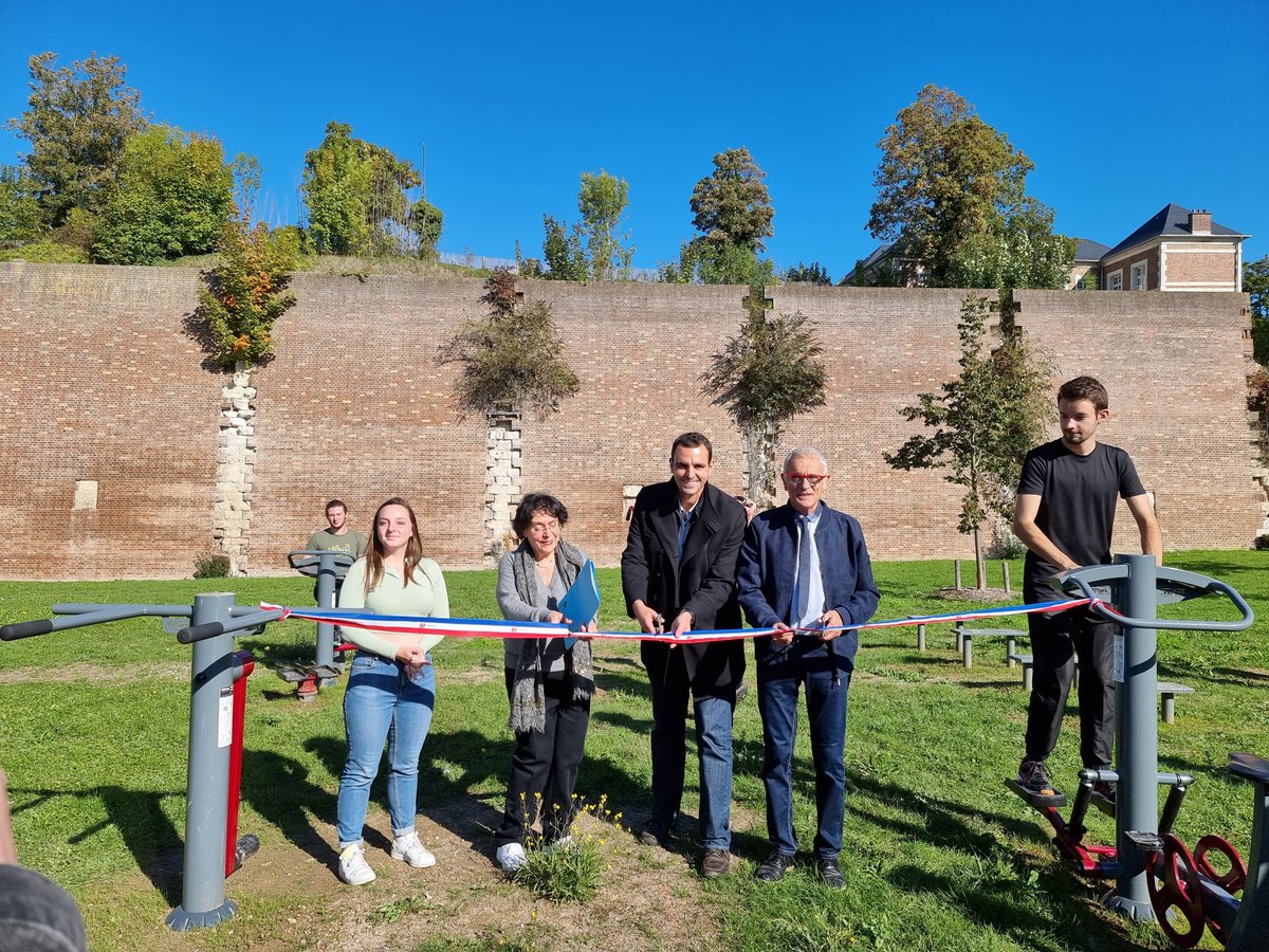 Mgen80's tweet photo. Nouvel espace #APINESS à la Citadelle d’Amiens, gratuit et ouvert à toutes et tous pour favoriser l’activité physique grâce à un partenariat @groupe_mgen @UPJV_Univ @AmiensMetropole https://t.co/s01fECI5co