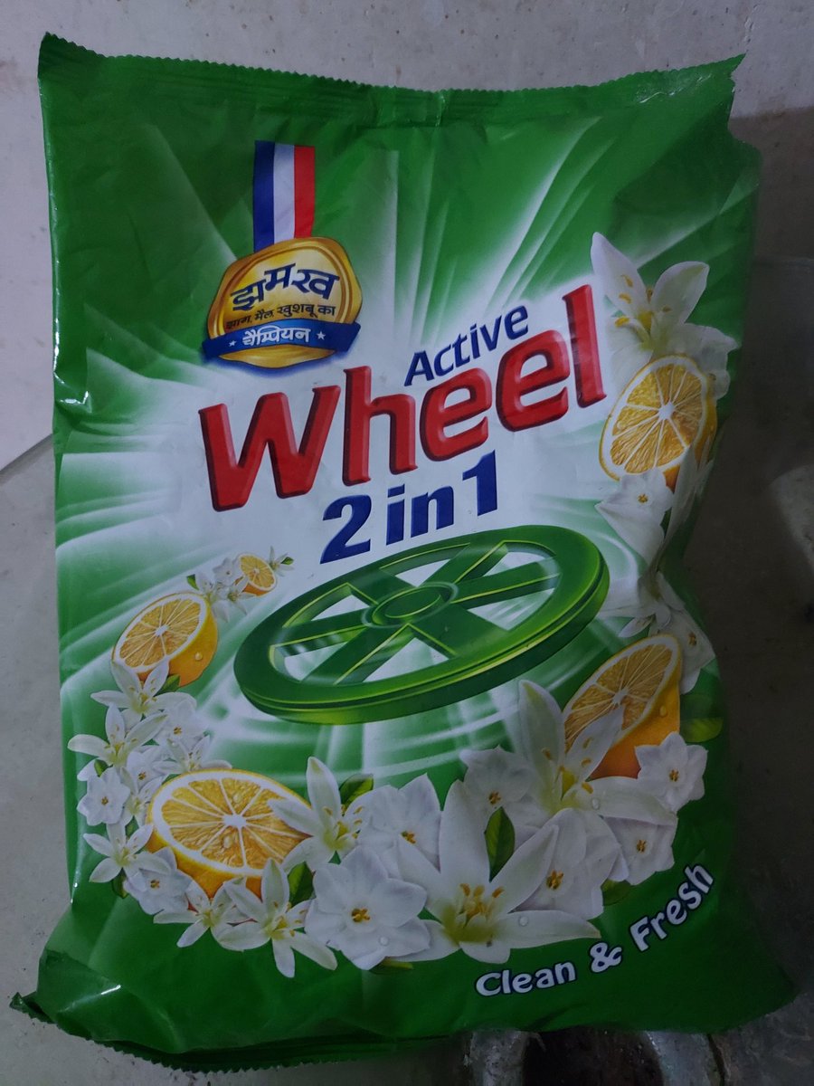 AngatRai1's tweet photo. Wheel Washing Powder is one of the worst washing powder ever used. It bleached all of my clothes fabric and spoiled all.
I would rate wheel washing powder 0 out of 10. I would like to suggest everyone. Never use this brand's washing powder.

@Socm2Hindustan1 #HUL #unilever https://t.co/VxXOsJlEpL