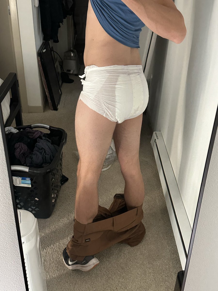 elementdl's tweet photo. Lately I’ve been wearing just diapers with no plastic pants and… well… I forgot how much I like waistband peekage. https://t.co/UECXqMoDR4