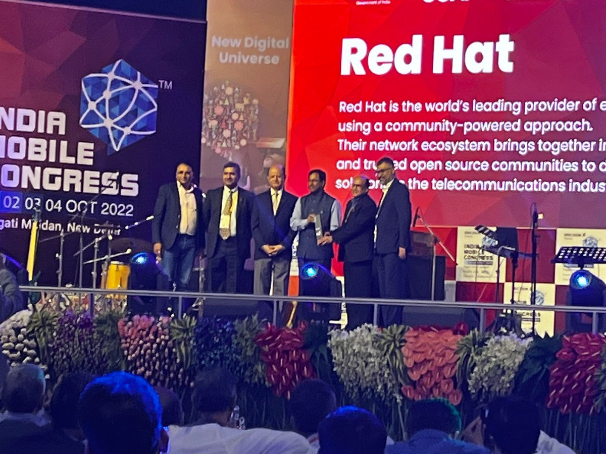 YASSSSS!!! 🏆<a href="/RedHat/">Red Hat</a> gets recognized under the "Most Innovative Telecom Software/ Solution winner" category at #IndiaMobileCongress 2022 awards ceremony.  Delighted to receive the award by Shri. K Ramarajan, Telecom Secretary. Well done team!! #IMC2022