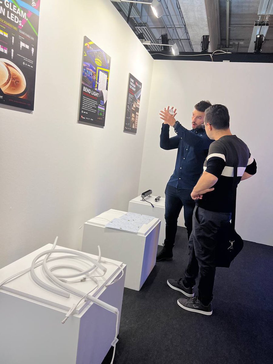 GENLED Acolyte tweet media