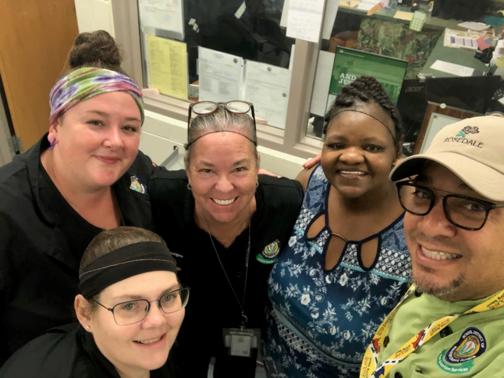 MCSD_FNS's tweet photo. Food &amp; Nutrition Services would like to thank all the employees who worked tirelessly during and after Hurricane Ian at the 17 school shelters. We are so proud of you! 

#schoolmealsrock #ManateeSchoolsGoodNews #FloridaSNA #SchoolNutritionAssociation https://t.co/ZtxJiYknUy