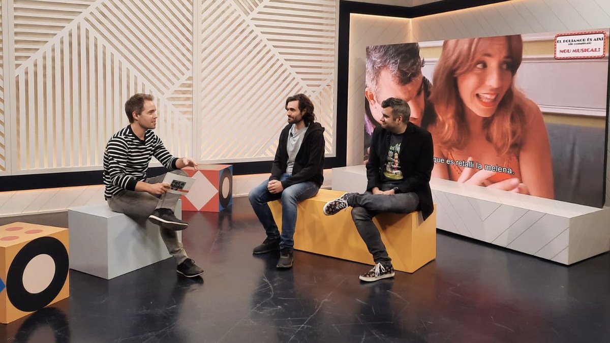 El 18/10 arriba a l'<a href="/aquitaniabcn/">AQUITÀNIA TEATRE</a> 'El poliamor és així... (de complicat), una comèdia musical on es tracten temes com Tinder o la por a estar sols

🎭 Coneixem tots els detalls amb els autors i actors <a href="/xavimorato/">Xavi Morató</a> i <a href="/gerardsese/">Gerard Sesé</a>

#FetAMida

📲 en streaming alacarta.cat/fetamida