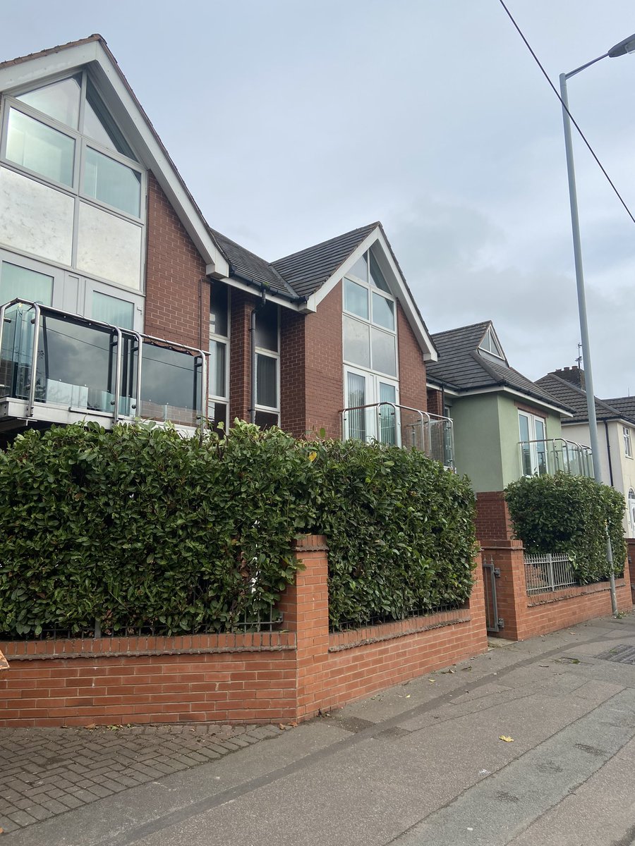 SammyBailey4's tweet photo. Can’t contain the excitement -4 more sleeps until we move people into their new home ,thank you everyone that’s been involved .A hive of activity on site at the mo 👌👏#decenthomes #quality @P3Charity @P3WestMids @P3_Housing 🏡🏘 https://t.co/ZVBEw5QfOY