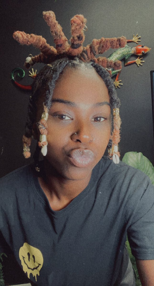 oneaciaa's tweet photo. Omg , back at it again π₯°π₯Ή
#locs #prettylocs https://t.co/IpoSK1RJS7