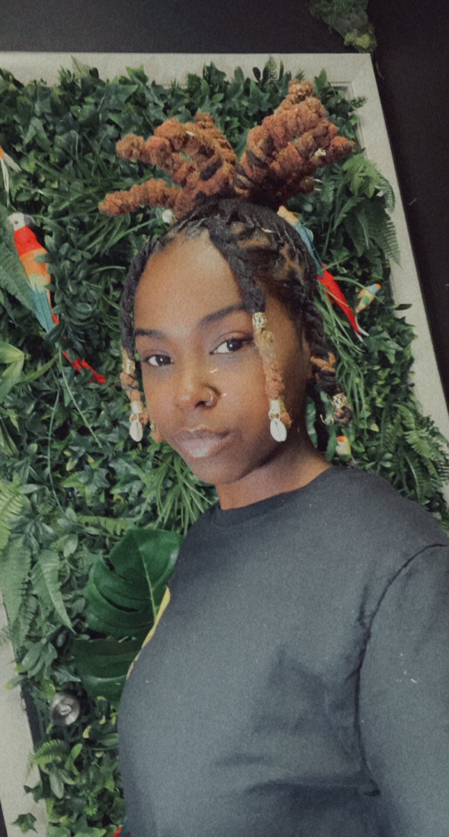 oneaciaa's tweet photo. Omg , back at it again π₯°π₯Ή
#locs #prettylocs https://t.co/IpoSK1RJS7