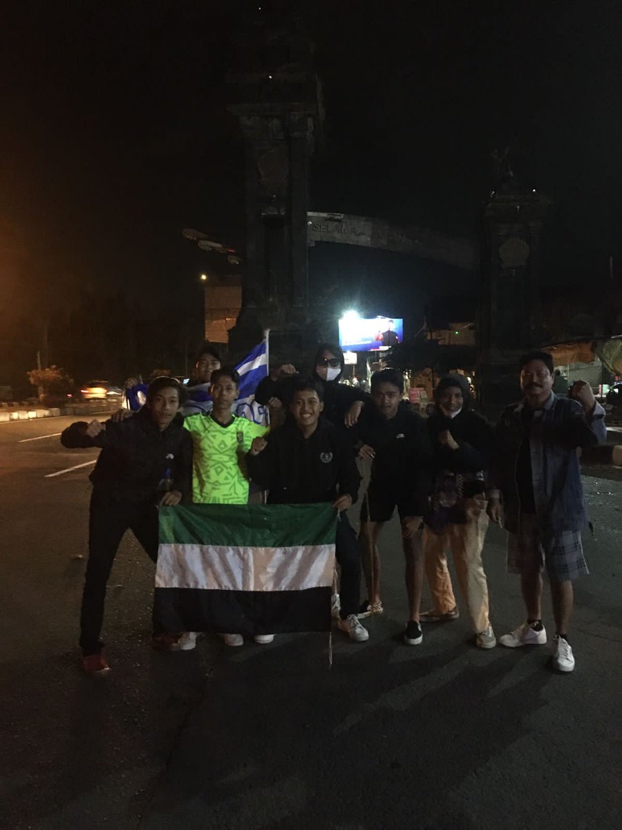 UNDGRN1976's tweet photo. Sampai jumpa dilain waktu ππ @LdtSpezial_
#SepakatDamai #D1Y https://t.co/dTCJiYMajM