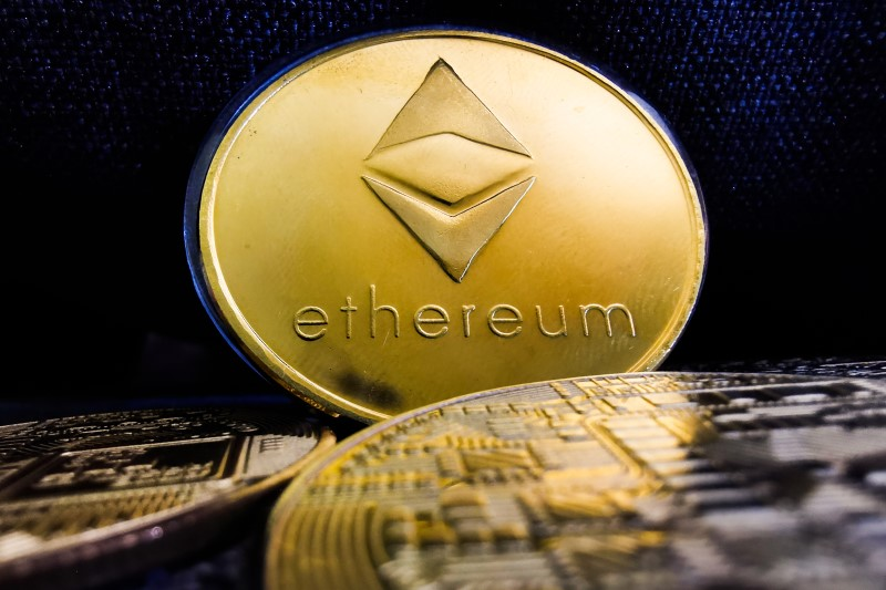 Amanda84074637's tweet photo. Over the past month, cryptocurrencies have outperformed traditional assets including equities and commodities. The data shows that the MVIS CryptoCompare Digital Assets 10 Index, which tracks the performance of the top 10 cryptocurrencies, has fallen by around 1% https://t.co/nDmqMm09HB
