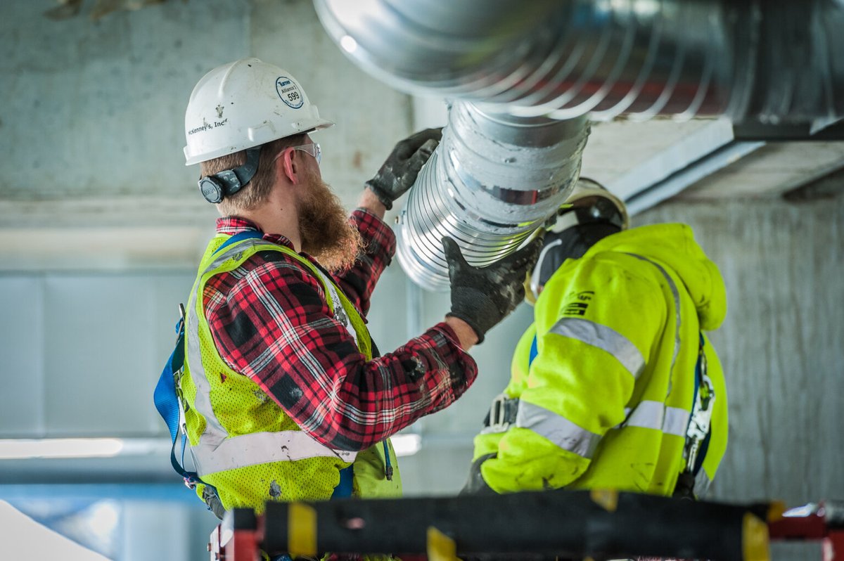 anthillhelps's tweet photo. It's #MentalHealthAwarenessWeek, and to kick us off, we'd like to share an article from @mckenneys that highlights the high rates of suicide among construction workers: https://t.co/PFqQ4nIVn5
#EmployeeExperience #DesklessWorkers #DesklessWorkforce #Anthill #NoDeskRequired https://t.co/WrXzWAn8iU