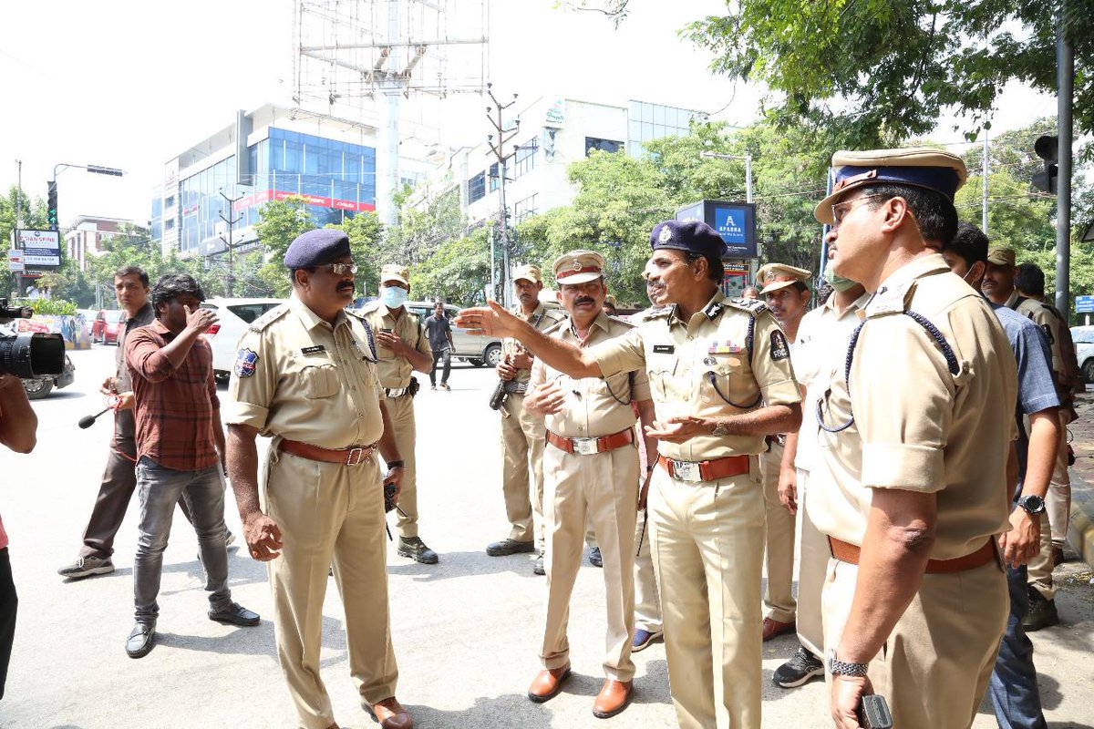 In our endeavour to reduce traffic congestion and enhance road safety, we embark a new action plan. 

As a first step today HTP launched Operation ROPE - Removal of obstructive parking &amp; encroachments to keep the carriage way clear.