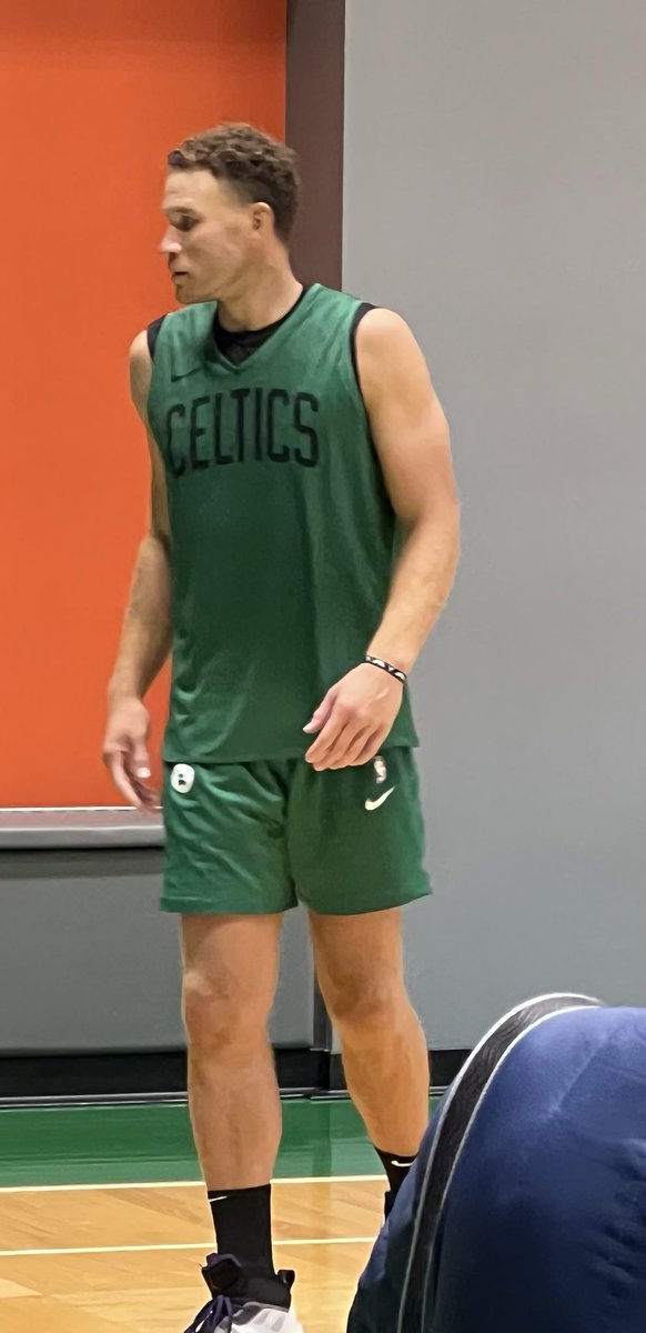 TheDunkCentral's tweet photo. Blake the Celtic 

(h/t @GwashburnGlobe ) https://t.co/ShEzk4gNL2