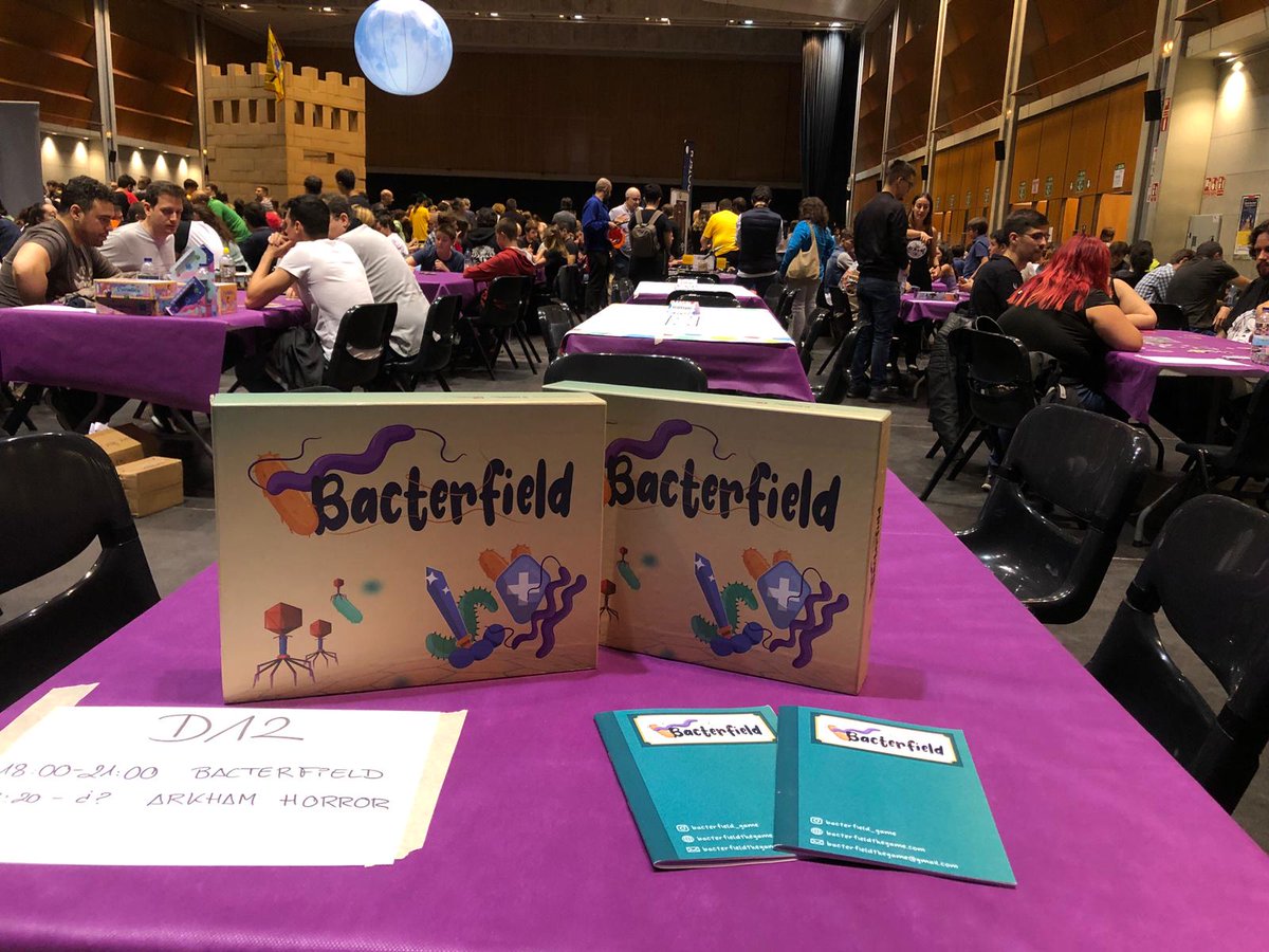 BacterfieldGame's tweet photo. Muchas gracias a todos los que os acercasteis a conocer y probar Bacterfield, y enhorabuena a los organizadores, @NocheInsomneZgz . ¡Un éxito de evento! 👏👏 https://t.co/BOf6JARtjd