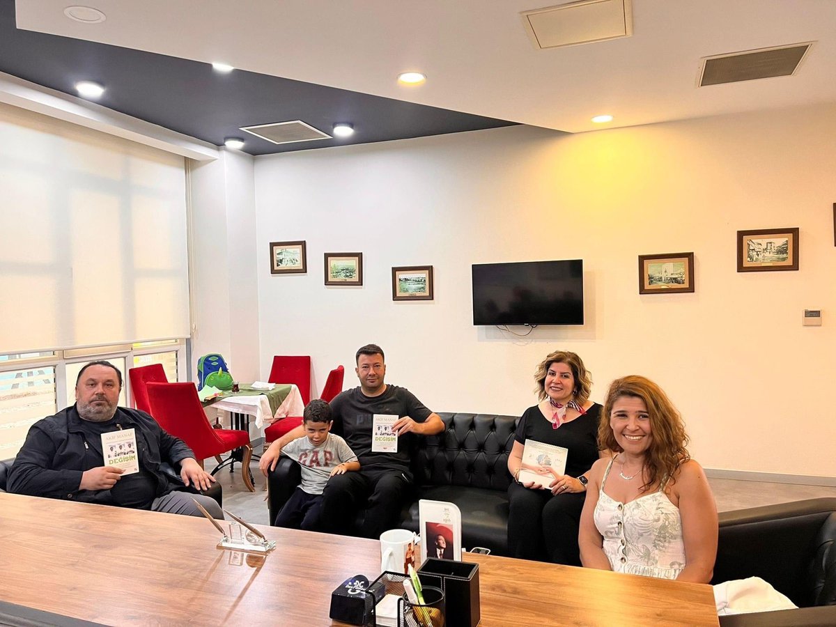 dogakolejiadana's tweet photo. Adana Yoga Spor Kulübü Derneği Başkanı ve
Yoga Akademi Adana Merkez Yöneticisi
Yoga Eğitmeni Sayın Güncel Dilmen Okulumuzu ziyaret ettiler. 
Kendilerine teşekkür ederiz

@dogakolejiadana 
@drhalilgursoy 
@kekilli_h https://t.co/NvuHT0wtBM