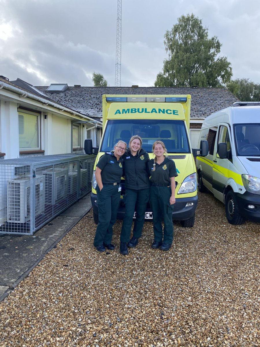So perhaps I didn’t get as much pre learning in as I’d have liked between year 1 and year 2.. but I did learn how to drive the big yellow boo boo bus with these lovely NQP’s Rose and Ella thanks to a last minute space. <a href="/BU_ParaScience/">BU ParaScience</a> <a href="/futurequals/">FutureQuals</a> <a href="/CERAD/">Cera Damien</a>