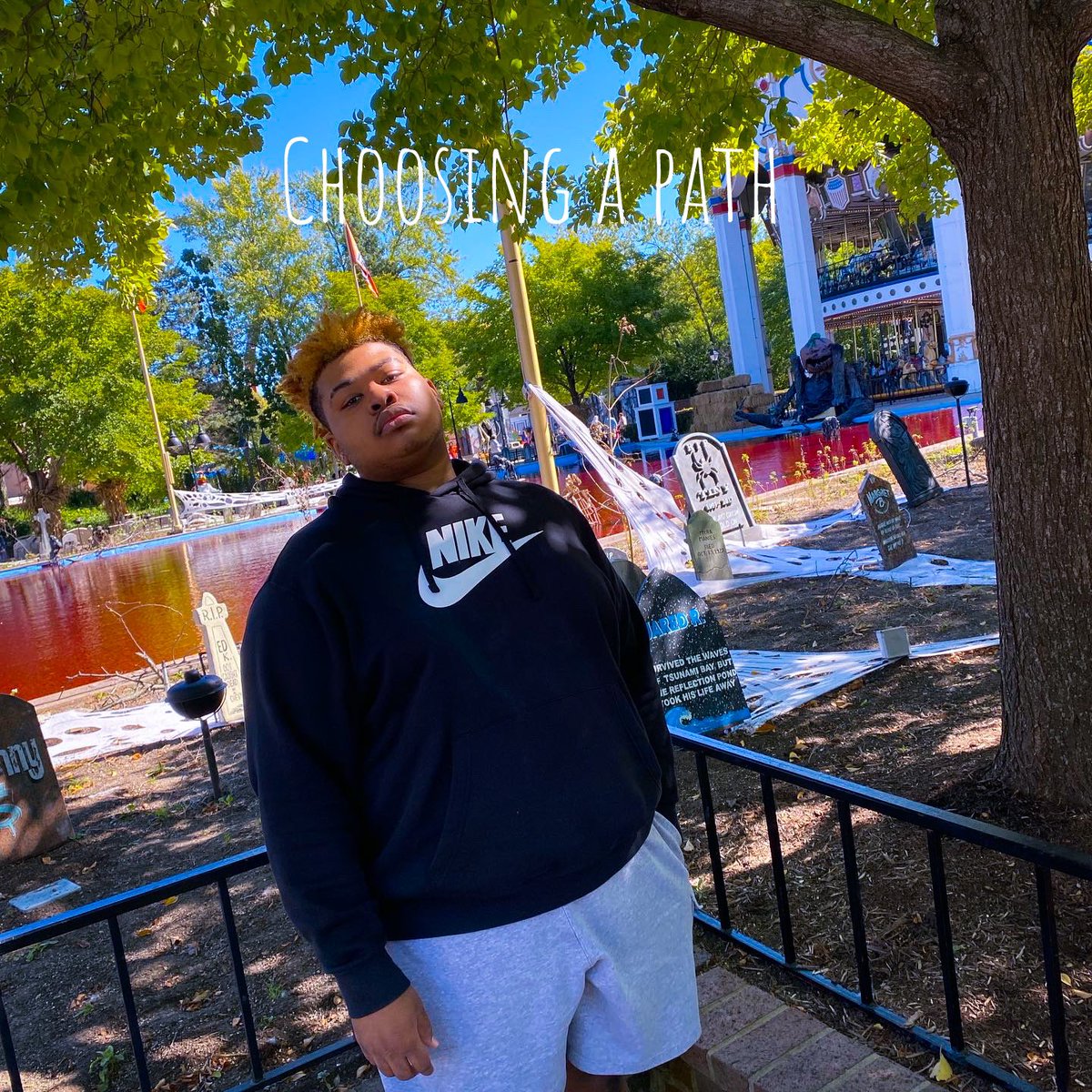 nxtupn8's tweet photo. Choosing a path it can sometimes a gift and sometimes a curse💀#Halloween #dream #artist #youngartist #musicmaker #art #PHOTOS #Trending #blackartist #songwriter #basic #sixflags #bloodpool #sixflagsgreatamerica #21 https://t.co/LXupXgHaJR