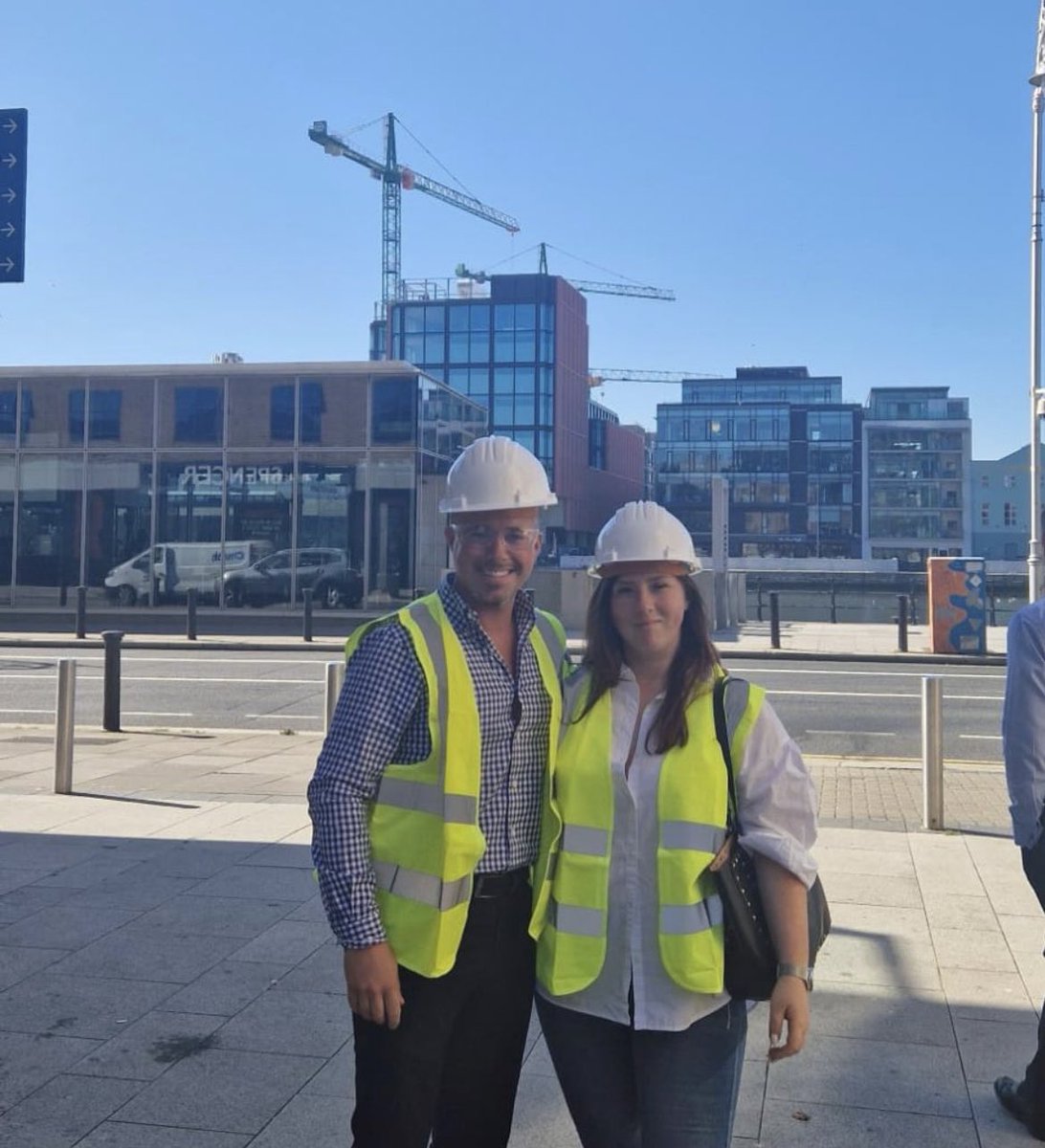 TeamBoxcore's tweet photo. Great to be out on site helping the construction industry work safer and smarter #boxcore #teamboxcore #boxcoresoftware #constructiontech #constructionsoftware https://t.co/yG2iJRKURc