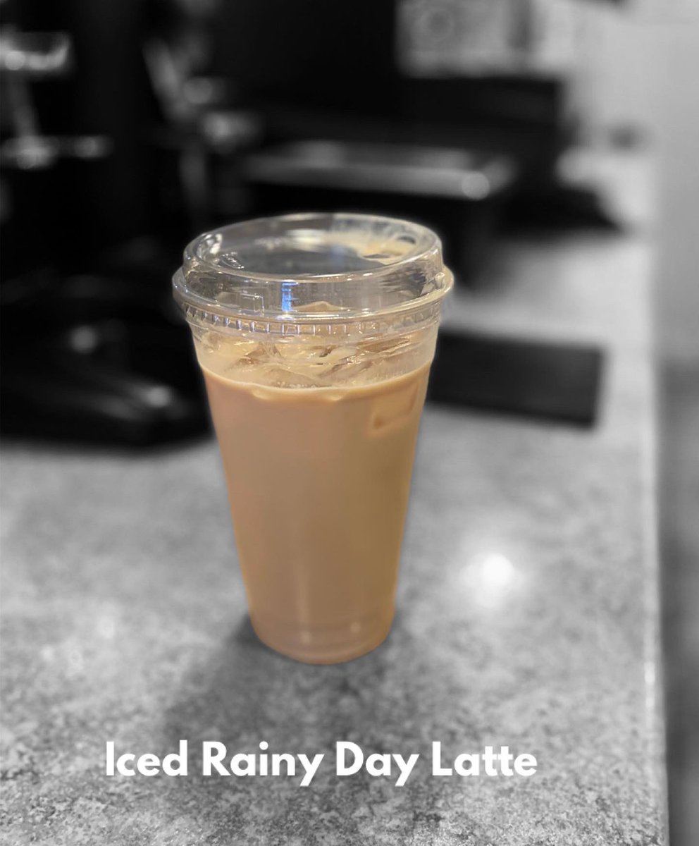 CafeCaleo's tweet photo. Caleo drink ideas: Iced Rainy Day Latte (white chocolate sauce and lavender) • Iced Espresso with Pumpkin Spice Crema #original #caleocafe #icedlatte #icedespresso #downtownangola #coffeeshop #steubencountyindiana #coffeeculture #angolaindiana https://t.co/DkA10uVd3C