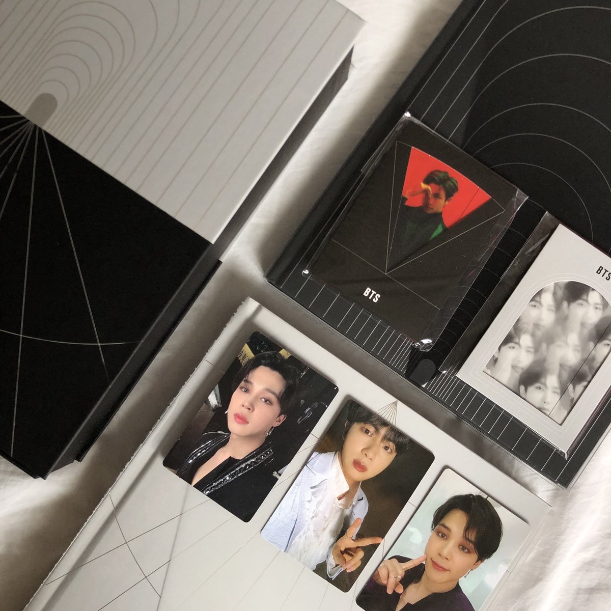 staerrykook_v's tweet photo. WTS MOTS ON:E Concept Photobook

Clue (with Jin pc) : RM175
Clue (with Jimin pc) : RM175
Route (with Jimin pc) : RM175
Clue (no pc) : RM130
Route (no pc) : RM130

BUY 2 GET 1 FREE OUTBOX !!!

🚚 Price exc postage
RM8 WM RM15 EM

@BTSMarketMY #pasarBts help rt pls ~ https://t.co/ksT8yeQO8T