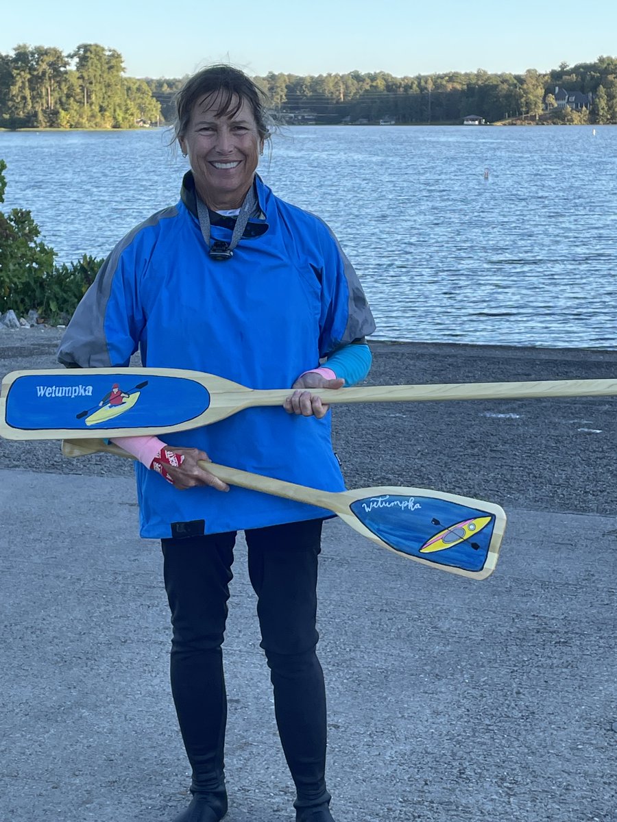 ElmoreEDA's tweet photo. The Great Alabama 650 made its way to Elmore County this morning!  Congrats to Bobby Johnson and Salli O'Donnell for leading the pack so far!  Great seeing you at Lake Jordan and the Coosa River!  #AL650 https://t.co/LhaXwSRp7c