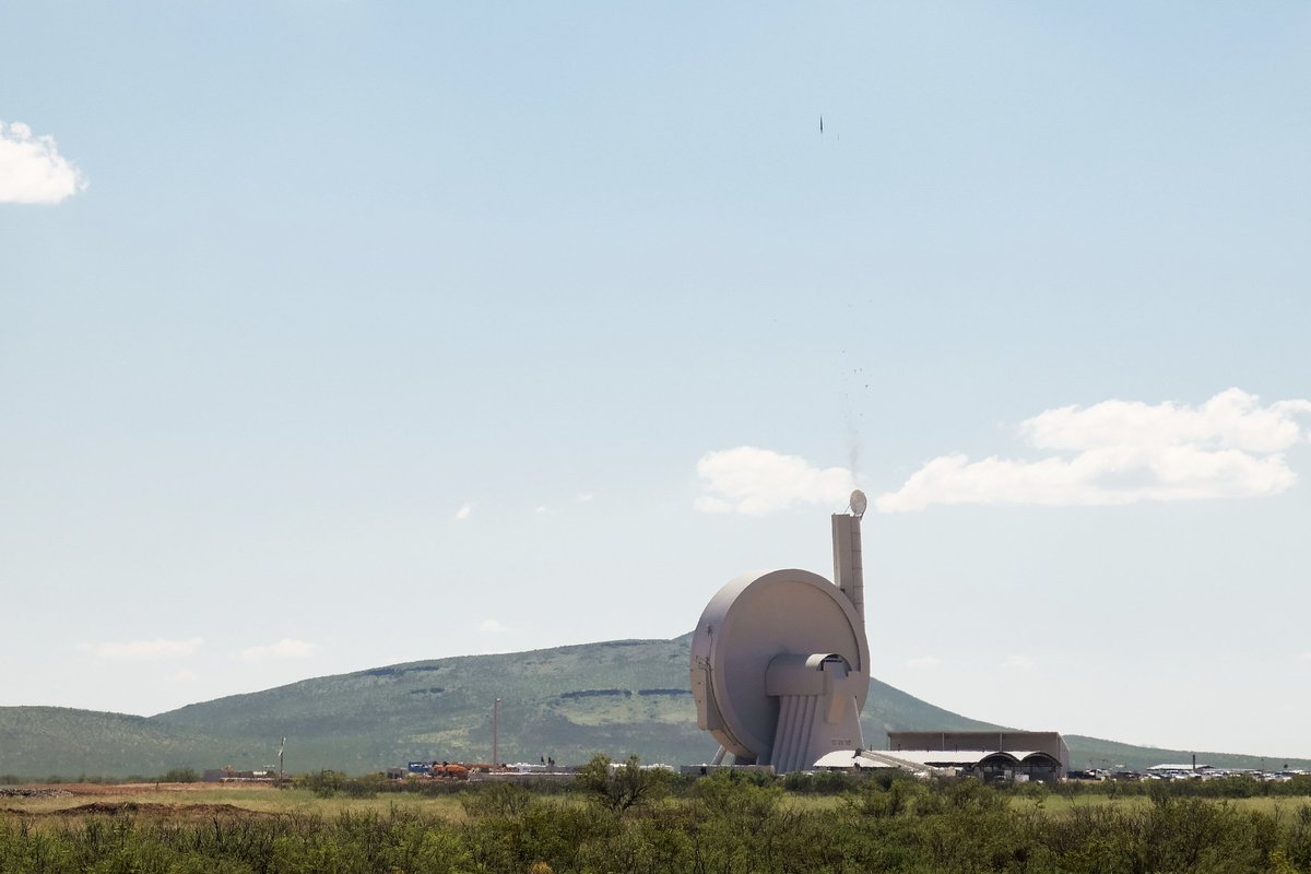MeridianSpace's tweet photo. We're excited to share the results of our 10th successful Flight Test on the Suborbital Accelerator - which included payloads from @NASA_Technology, @AirbusSpace, @Cornell &amp; @outpostspace. 

Read more about this milestone Flight Test: https://t.co/PEIYhtPyiW https://t.co/KEkuYJYQhz