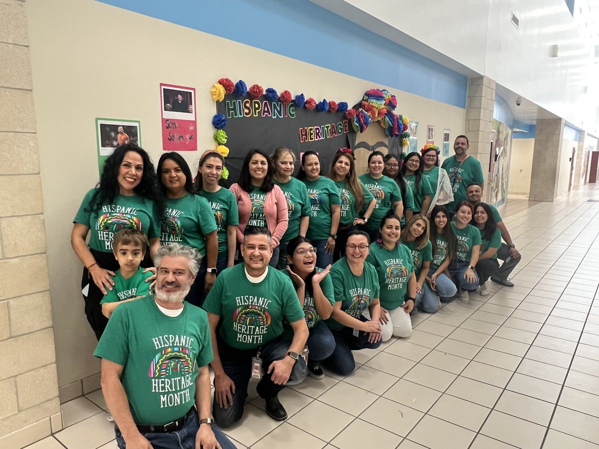 Proudly celebrating Hispanic Heritage Month at Armstrong Elementary! 🇺🇸🇲🇽🇨🇴🇻🇪🇭🇳🇸🇻🇧🇴🇪🇨🇬🇹🇵🇪🇦🇷🇨🇷🇵🇾🇨🇱🇩🇴🇵🇷🇵🇦🇳🇮🇨🇺🇪🇸 <a href="/FortBendISD/">Fort Bend ISD</a> <a href="/FBISD_MSD/">FBISD Multilingual Programs</a> <a href="/AE_Gators/">Armstrong Elementary</a> #HispanicHeritageMonth
