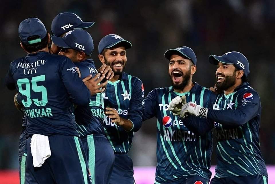 Usamakhanoffi18's tweet image. یہ موجودہ ٹیم ورلڈ کپ تو کیا یہ چائے کا کپ بھی نہیں جیت سکتے 😂😂😂
#cheapselector 
@iramizraja @cheapselector @babarazam258 @76Shadabkhan @Saqlain_Mushtaq @yousaf1788 @shauntait161