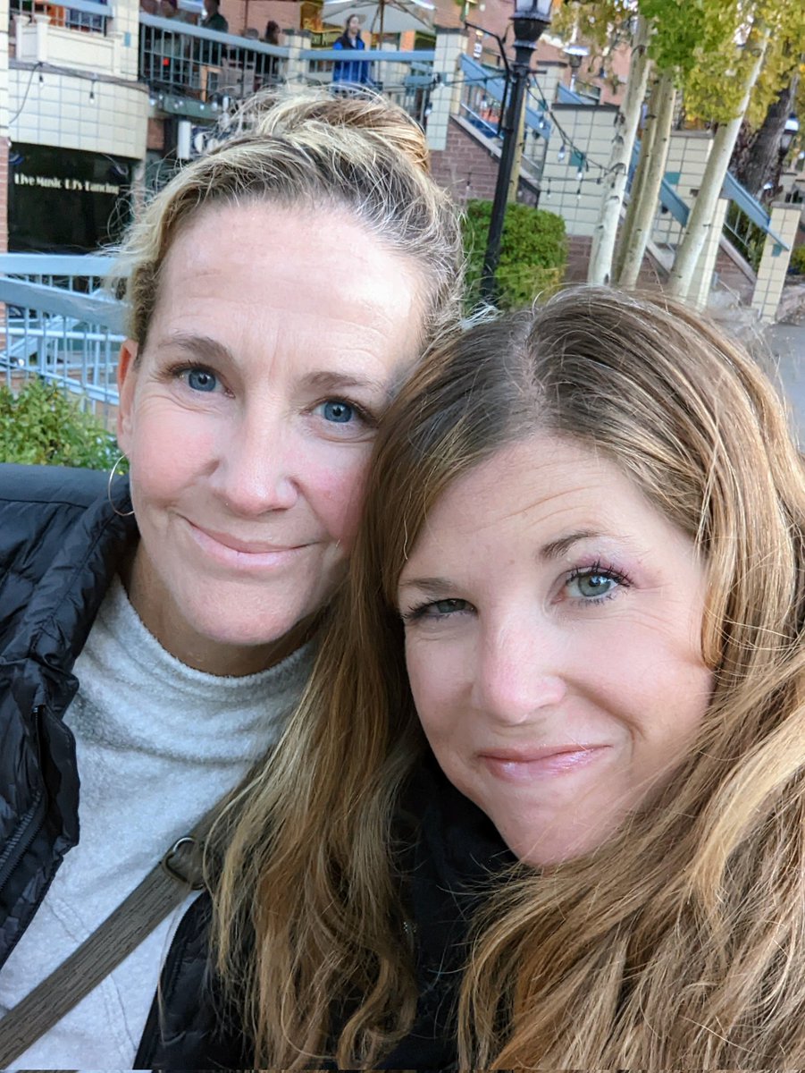 RGriffithDPT's tweet photo. 10/3 - I raise Dr. Jessica Cozine-Lehman, my conference BFF mentor, &amp; the type of clinician I aspire to be. She routinely supports me &amp; reminds me to take a breath. She helps me be brave when I need to &amp; advocates tirelessly for our profession.

#RaiseaPTaDay #PTmonth #PTTwitter https://t.co/Hd9ncD5AmH