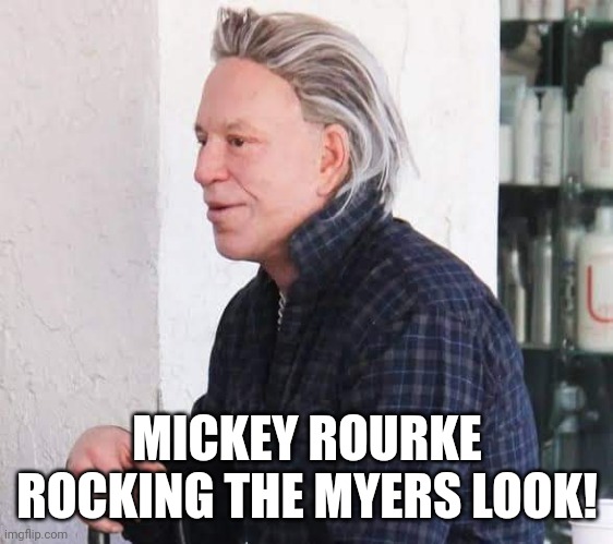 And he smashed it!
#Halloween #MickeyRourke #MichaelMyers