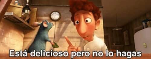 *Nalgueo a mi novia en un lugar público*

Mi novia: