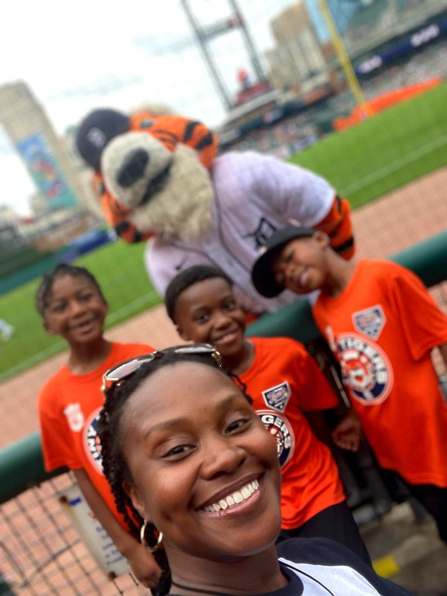 Big thanks to the @tigers for inviting our tiny tigers of Detroit PAL to a ball game over the weekend! 🙏