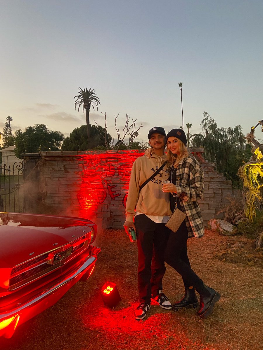 Spooky date night at hollywood forever cemetery🖤⚰️⛓