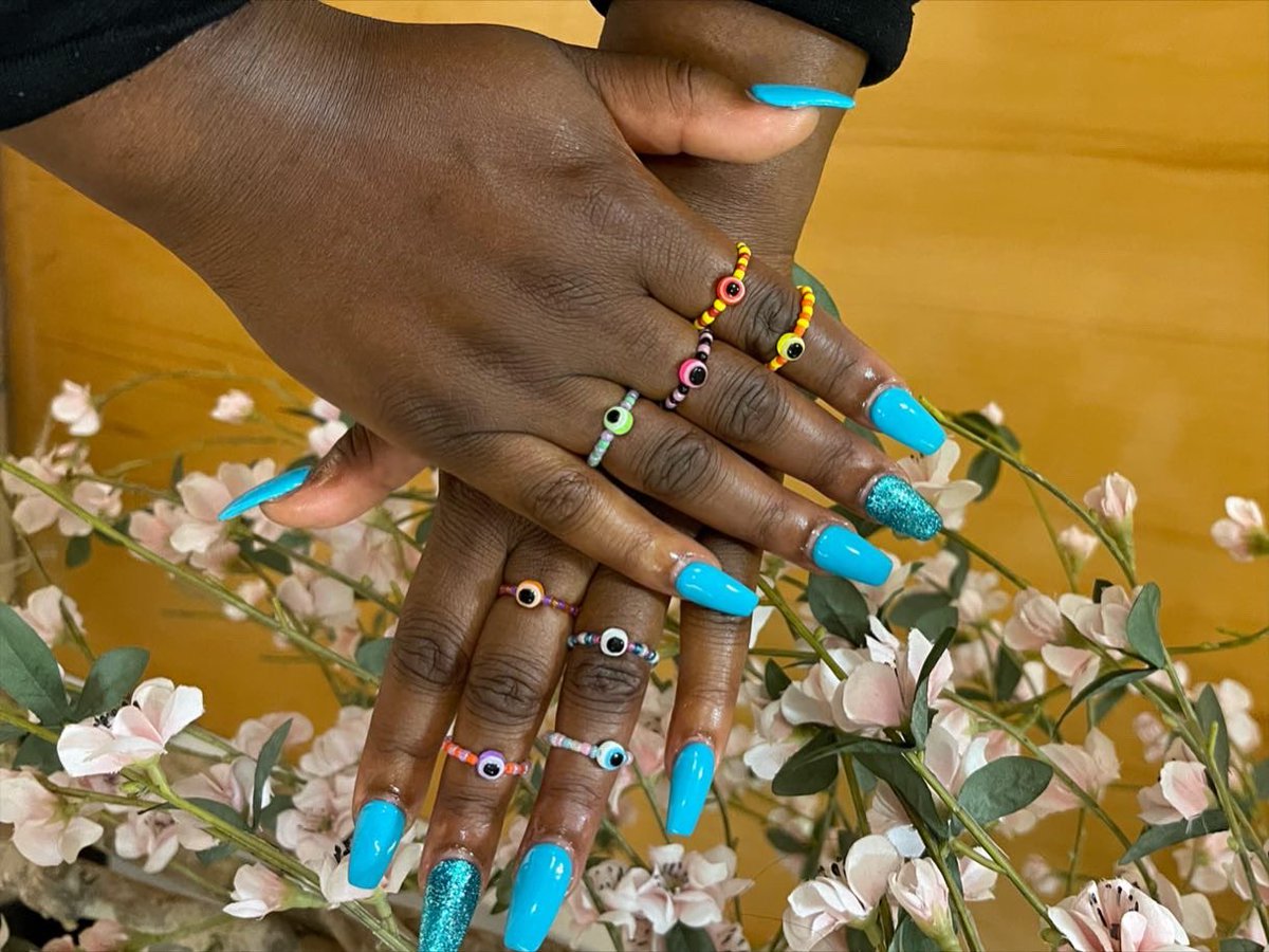 MedusasParadise's tweet photo. Happy Monday Babes 😘✨ Take a deep breath and let’s start this week with some positive energy🥰💫
🧿EVIL🧿 EYE 🧿 RINGS 💍🫶🏻🧿💫
Any size is available✨💍🤩
#colorfulrings #evileyering #evileye #evileyejewelry #evileyeaccessories #evileyeoftheday #colorful #rings #handmade https://t.co/1OoKiBen02