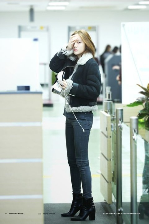 pannchoa's tweet photo. Knets reminisce Krystal's legendary fashion style
https://t.co/7jqouGVkVv https://t.co/M4bT1tDD6a