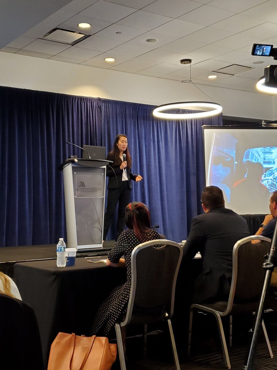 <a href="/MSuh25/">Michelle Suh, MD (she/hers)</a> carrying our PGY-3 class and representing <a href="/BCMEmergencyMed/">BCM_EmergencyMed</a> like a BOSS at #ACEP22 
Amazing Talk!!
