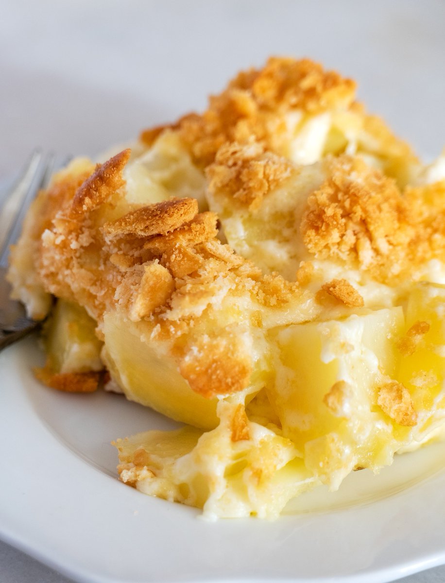 thekitchn's tweet photo. We’ve shared well over 1,000 recipes that showcase virtually every way potatoes can be made for ultimate deliciousness — be it creamy, smashed, mashed, or fried. If you want some starchy inspo, here are 7 of the best potato recipes: https://t.co/LNkkqDxsLN #kitchn100 https://t.co/BB9gaM1BHi