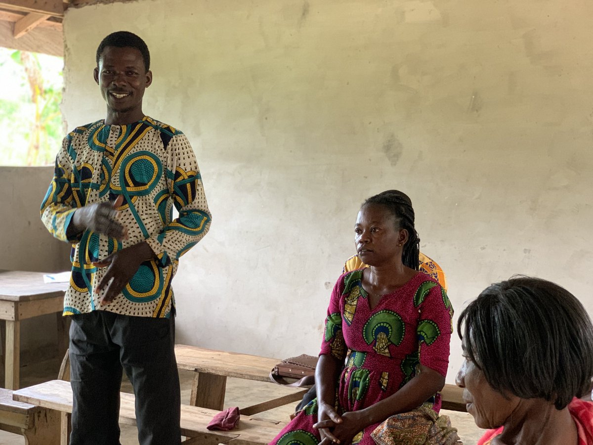 crighana's tweet photo. At #Otengkrom in the #BiaWest District, our monitoring team interacted with CCPC and SMC members in the school.
#monitoring #communitybasedstructures #smc #crrc #tacklingchildlabour #childprotection #AnAdultIsAChildWhoHasSurvived https://t.co/mWzIxC7eyu