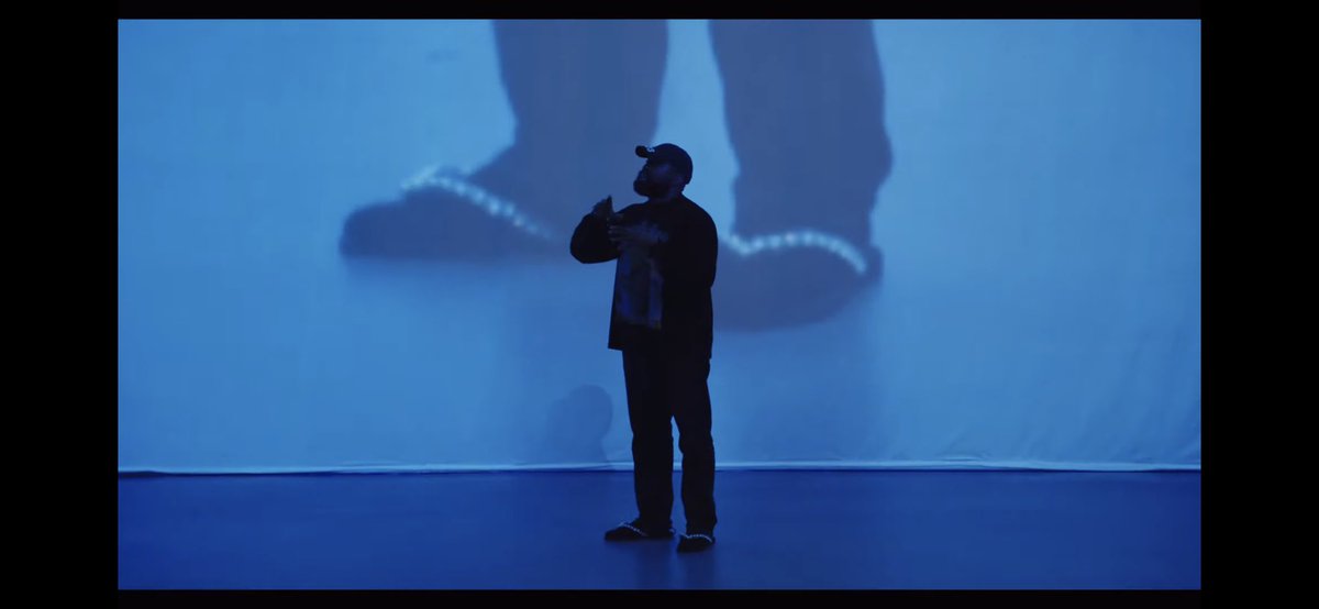 parisaintshop's tweet photo. YE is in the building. #YZYSZN9 https://t.co/l8lCZurs0L