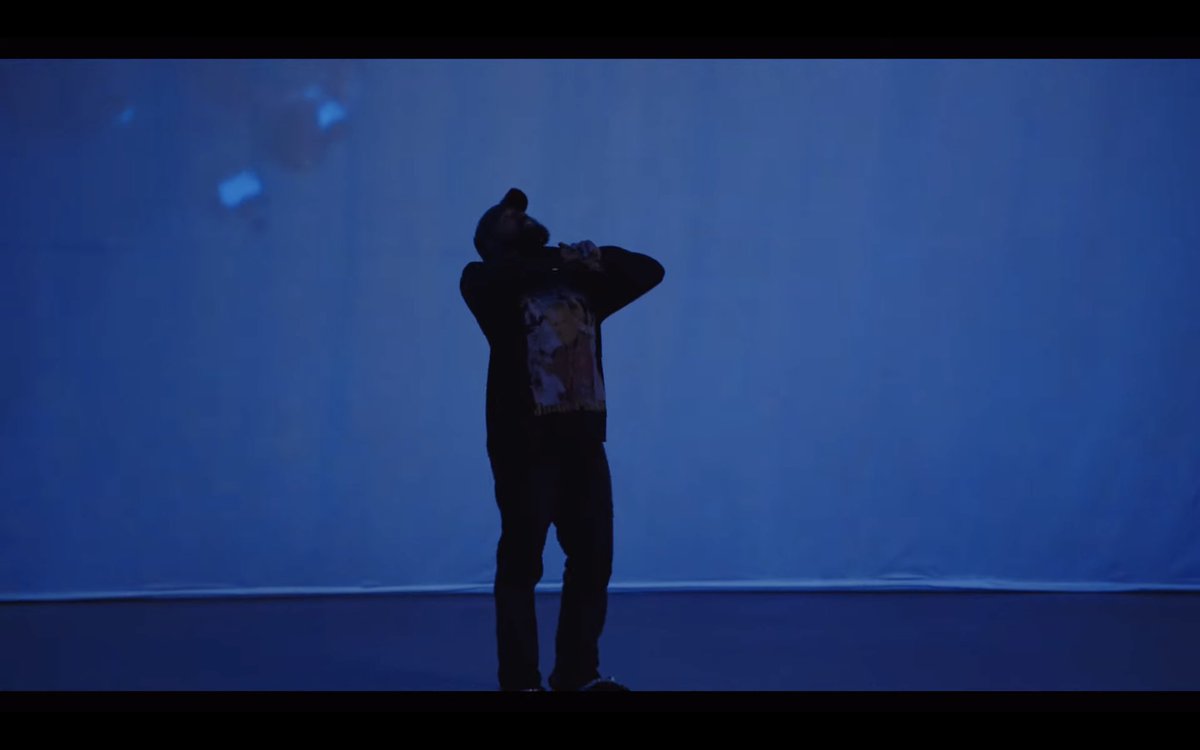 photos-of-ye-on-twitter-ye-is-in-the-building-yzyszn9
